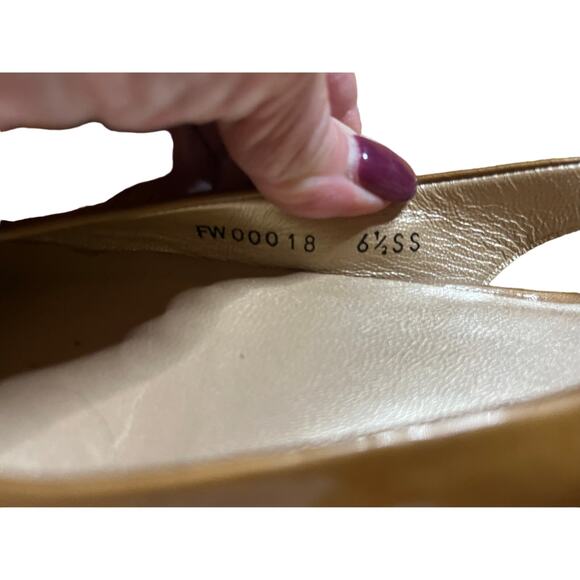 Stuart Weitzman patent leather sling back wooden look trim flats 6 1/2 SS (AA) - Picture 4 of 4